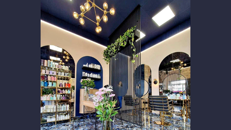 Metalowe panele ażurowe, jako ścianki działowe w aranżacji wnętrz