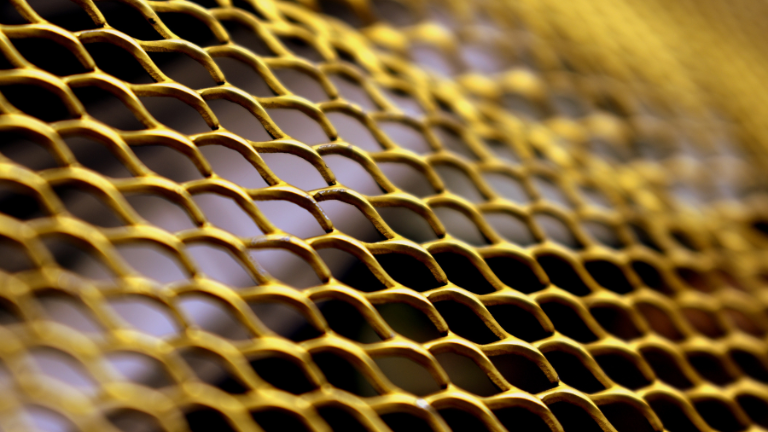 Siatki i blachy stalowe