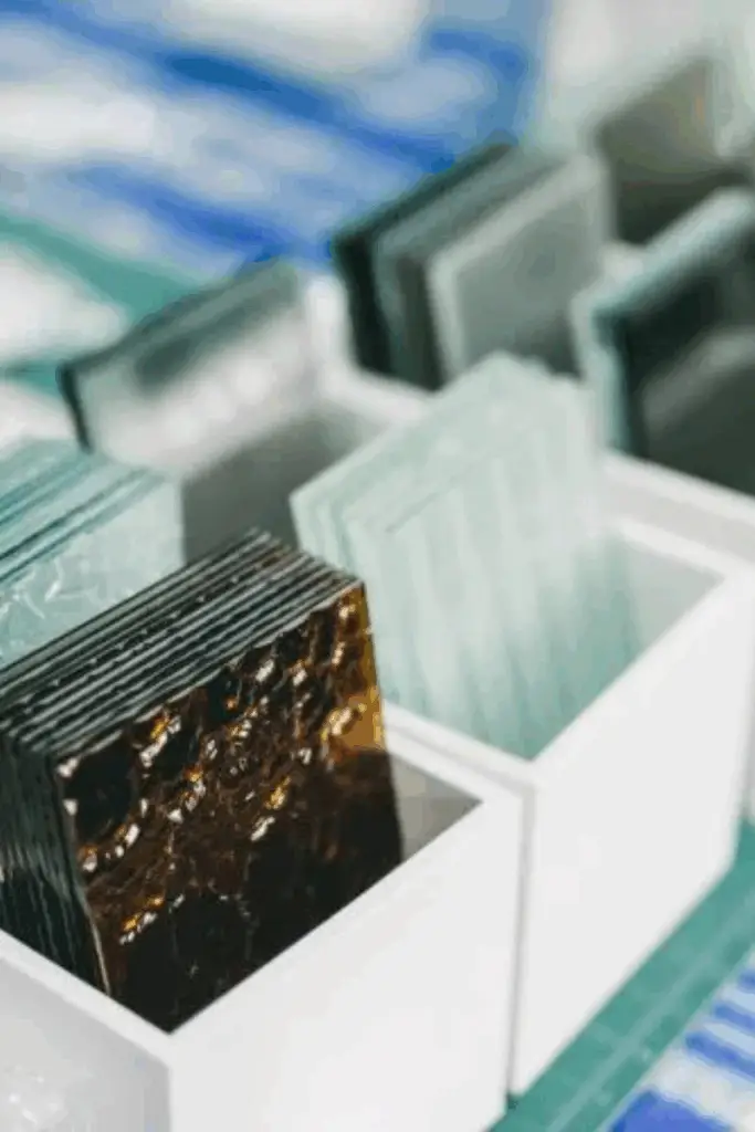 Szkło w drzwiach loftowych próbki