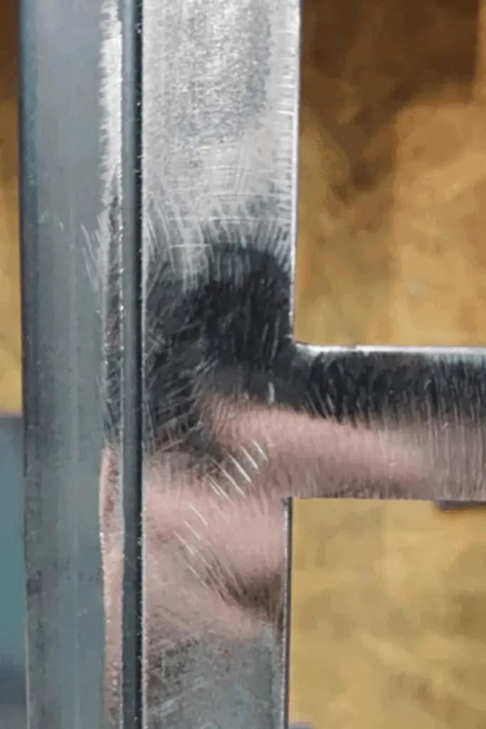 Etap 1 spawanie i szlifowanie drzwi loftowych