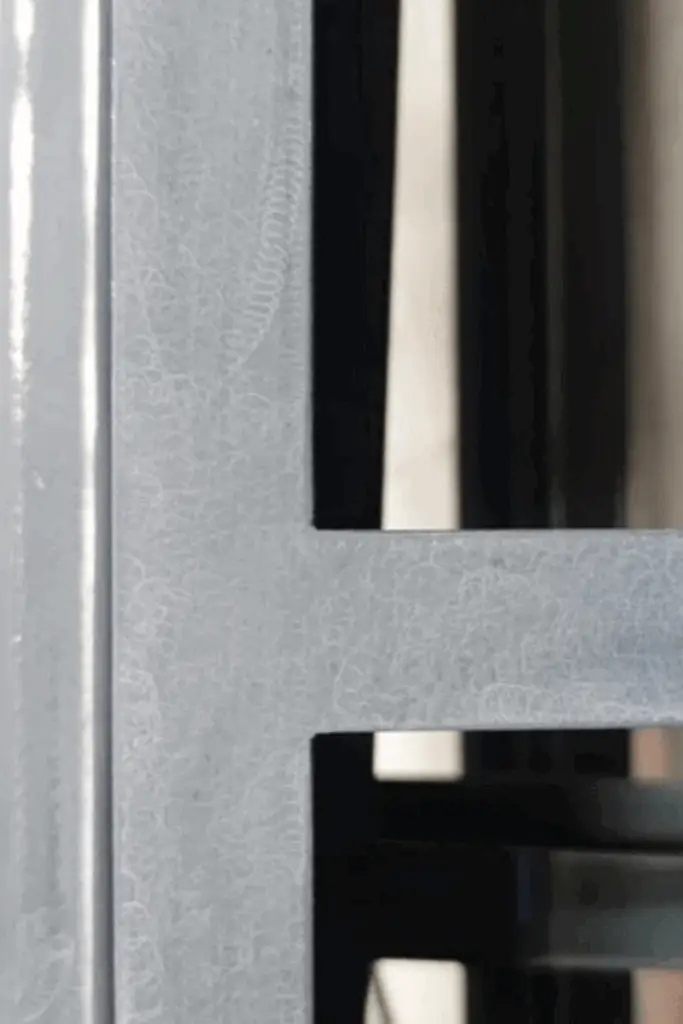 Etap 2 Czyszczenie i zapodkładowanie ram drzwi metalowych GDEL