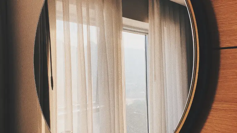 jakie lustro warto wybrać