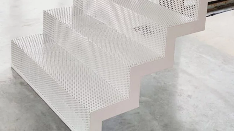 Schody metalowe – wytrzymałość i lekkość konstrukcji