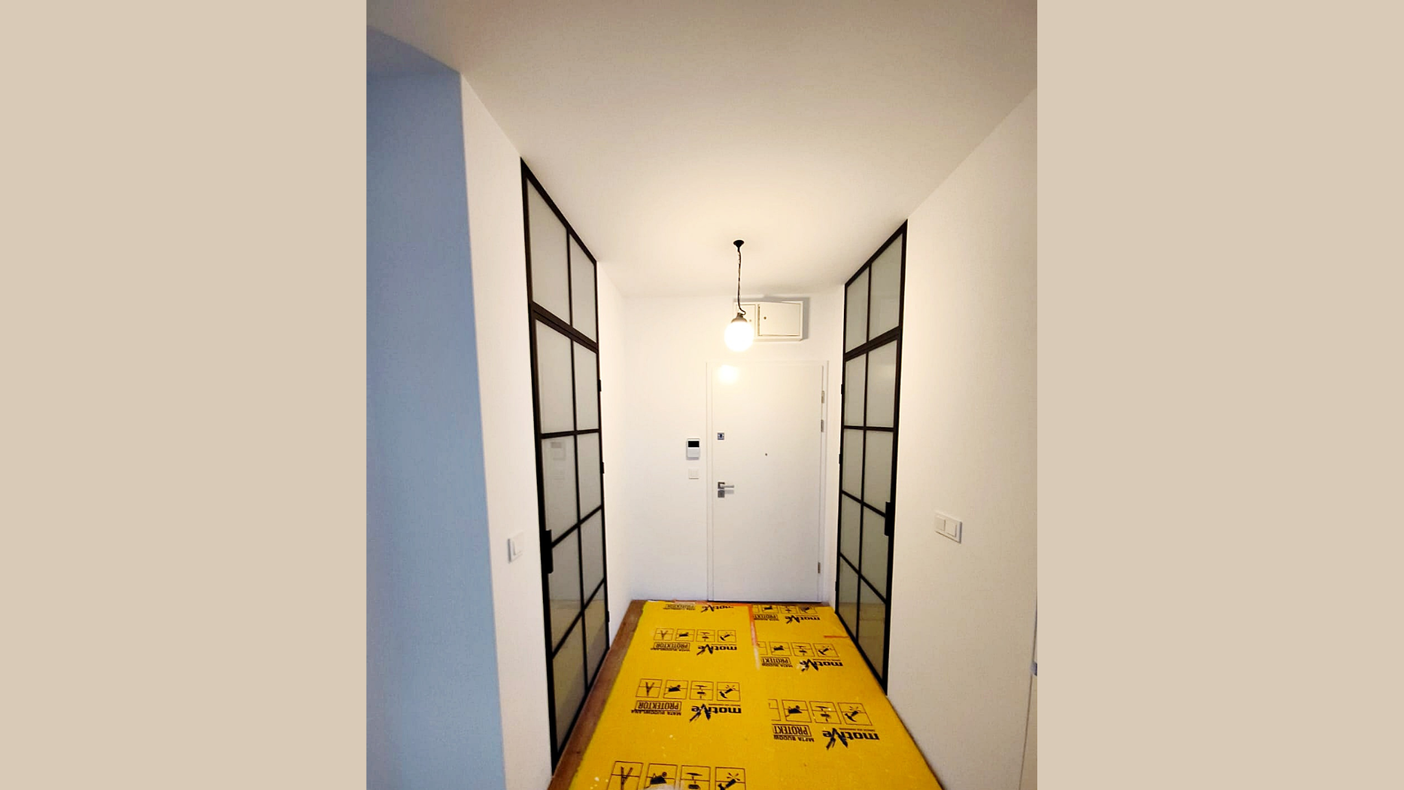 Drzwi loftowe a akustyka i doświetlenie wnętrz