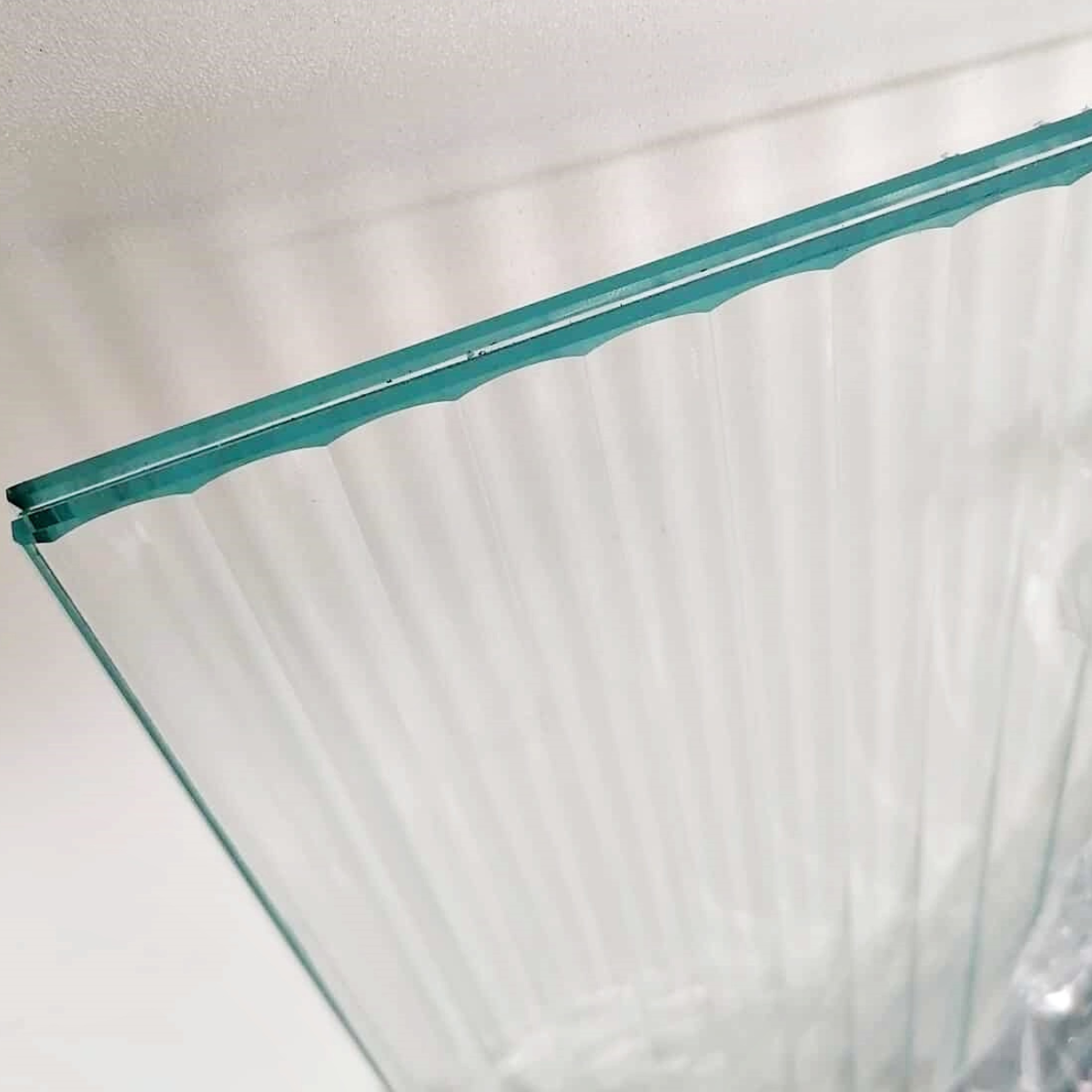 Flutes laminowany (szkło ryflowane)